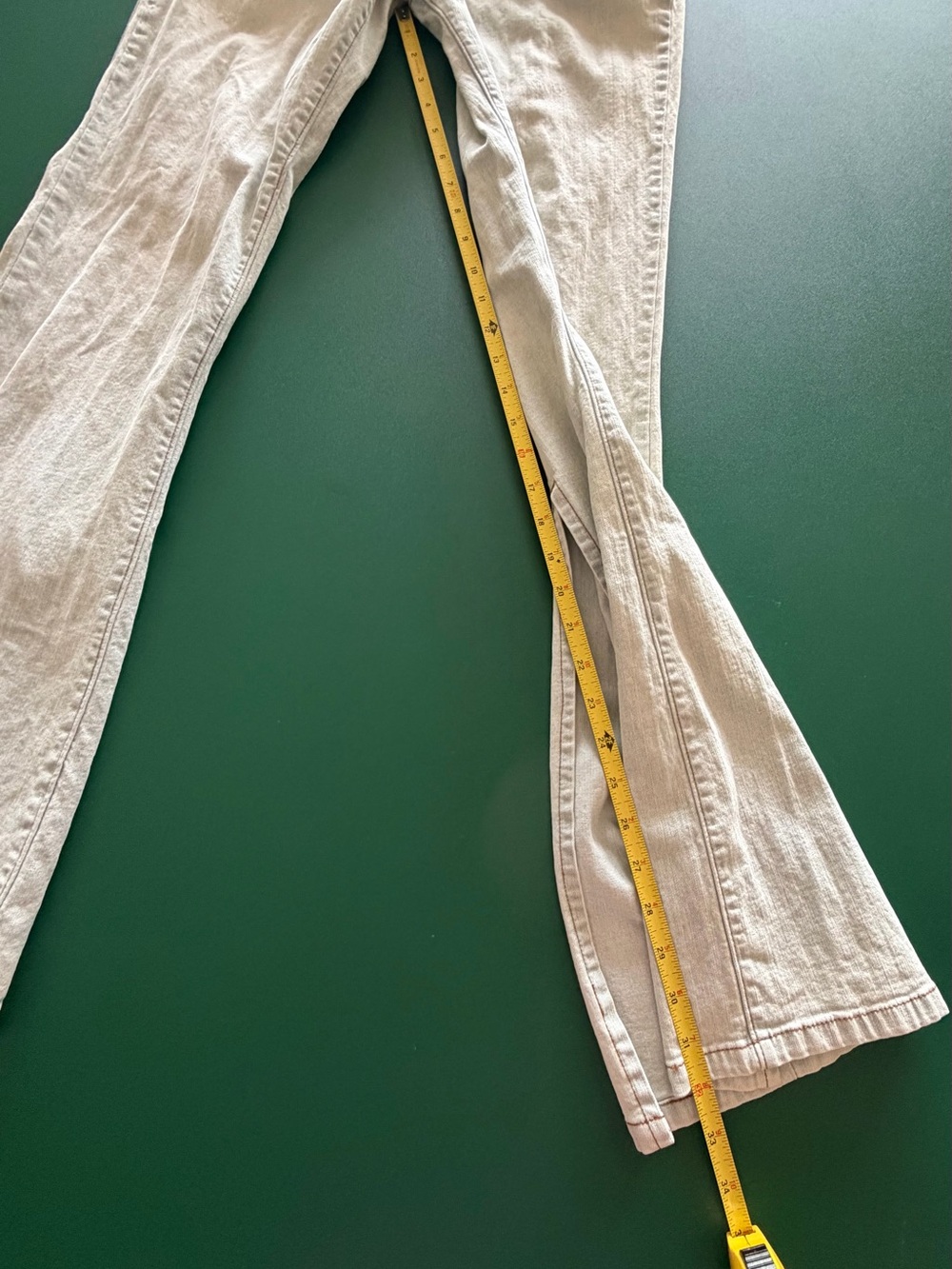 Vintage J Lo Jean - Picture 11 of 13